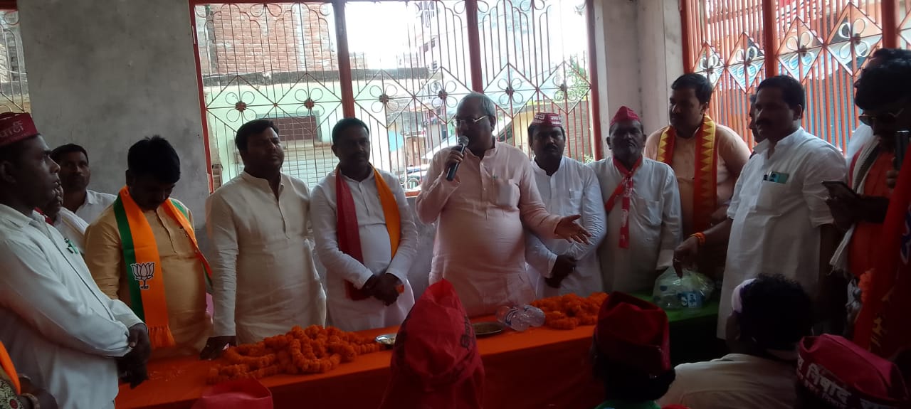 भाजपा प्रत्याशी रिंकू मणि के समर्थन में:ट्रिपल इंजन की सरकार बनने पर विकास की गंगा बहेंगी:डा. संजय निषाद
