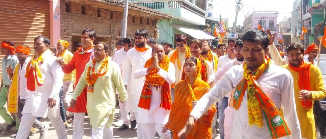 भाजपा प्रत्याशी राजेश पोरवाल का रोड़ शो:24 घन्टे जनता की सेवा में रहकर,सबका साथ सबका विकास का वादा