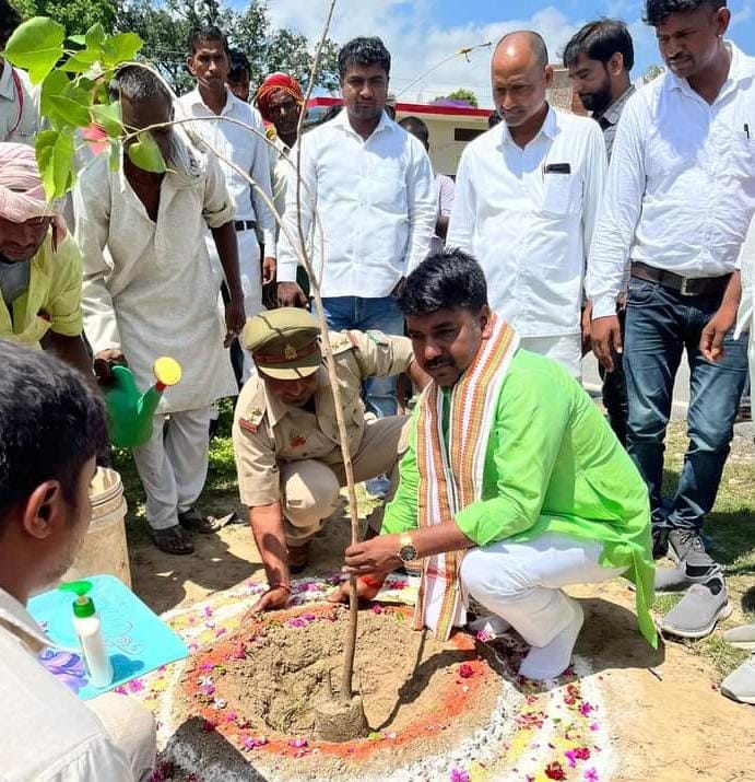 महाअभियान में लगाए गए 24.54 लाख पौधे:प्रभारी मंत्री विजय लक्ष्मी ने पौधेरोपे,बोली-पर्यावरण को बचाने के लिए एक पौधा सभी रोपे