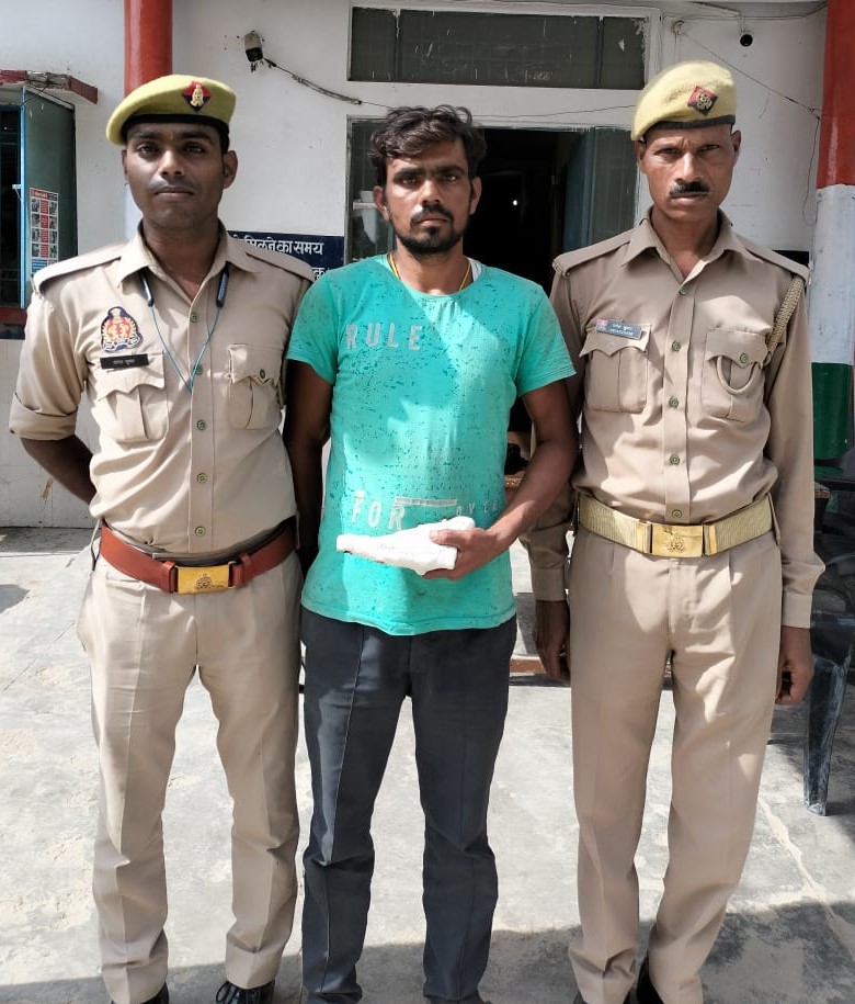 लूट की घटना में वांछित इनामिया को अछल्दा पुलिस ने किया गिरफ्तार     