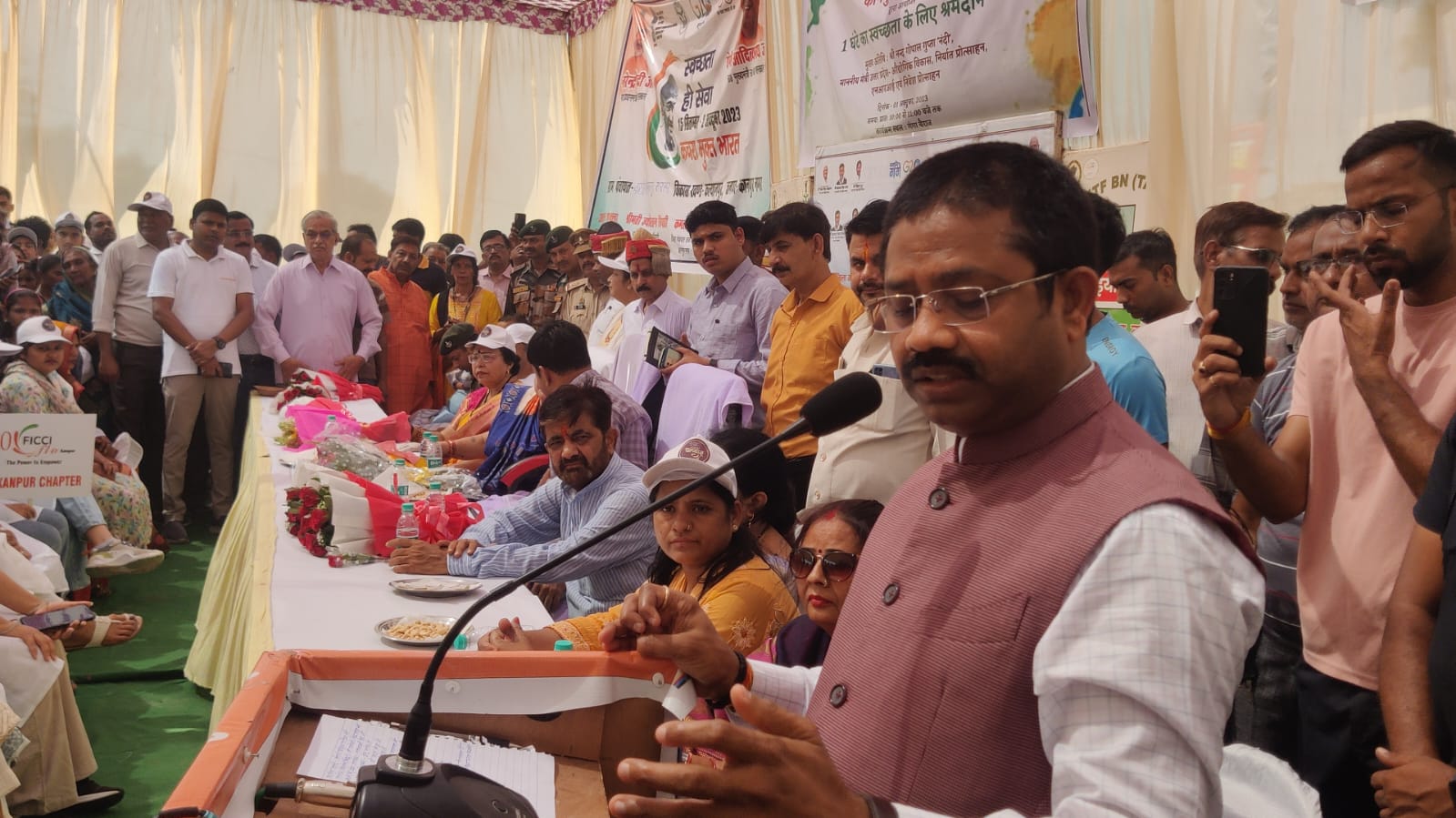 स्वच्छता पखवाड़ा:नंदी गुप्ता ने दिलाई शपथ,कूड़ा-करकट अधिक आवाजाही वाले स्थानों की वास्तविक सफाई हो