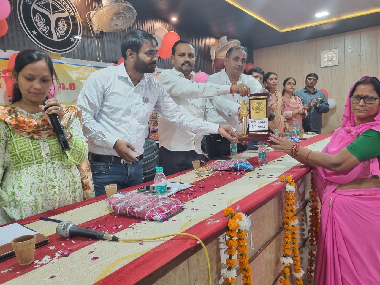 महिलाएं जुल्म न सहे किसी भी स्थिति में डायल पुलिस को सूचना करें:ब्लाक प्रमुख
