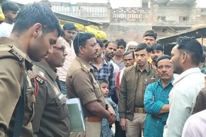 मोबाइल पर बात करते समय रेलवे ट्रैक पार:मालगाड़ी की चपेट में आने से युवक की मौत