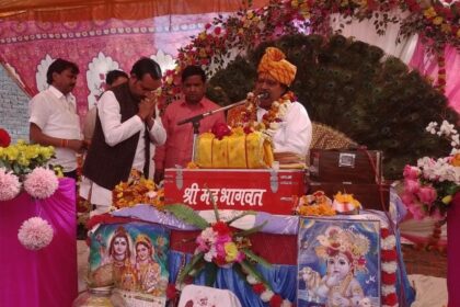 शिव मंदिर खुमानपुर:आज के युग में मित्रता कम चापलूसी अधिक