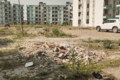 शताब्दी नगर फेस 2अमन एन्क्लेव-डी ब्लॉक में समस्याओं का अंबार:केडीए वीसी और महापौर से मिला प्रतिनिधि मंडल दिया ज्ञापन