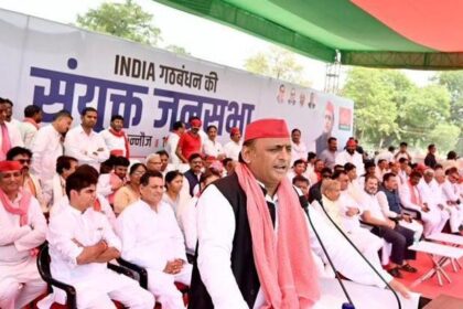 राहुल-अखिलेश बोले- इंडिया गठबंधन की सरकार महिलाओं को सालाना एक लाख देंगे:पीएम ने अरबपतियों के करोड़ों रुपए माफ किए