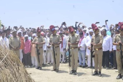 अंतिम दर्शन हेतु हजारों की संख्या में पहुंचे समर्थक:दिल का दौरा पड़ने से पूर्व मंत्री विनय शाक्य पंचतत्व में विलीन