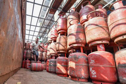LPG Booking Online: गैस की बुकिंग पर मिलेगा 10 प्रतिशत का कैशबैक, ऐसे करें बुकिंग