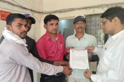 पान मसाला और तंबाकू की अधिसूचना पर विरोध:उद्योग व्यापार प्रतिनिधि मंडल ने एसडीएम को सौपा ज्ञापन