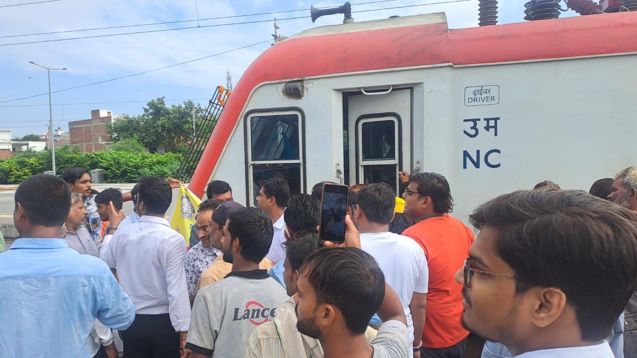 कानपुर सेंट्रल से अलीगढ़ जंक्शन विशेष मेमू फास्ट ट्रेंन की शुरूआत,किराया साधारण