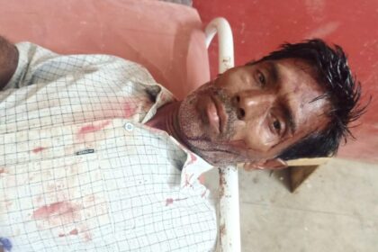 अटसू-अछल्दा मार्ग:दूधिया के सर पर तमंचा की बट मार किया लहूलुहान सैफई रेफर मोबाइल नगदी ले गए